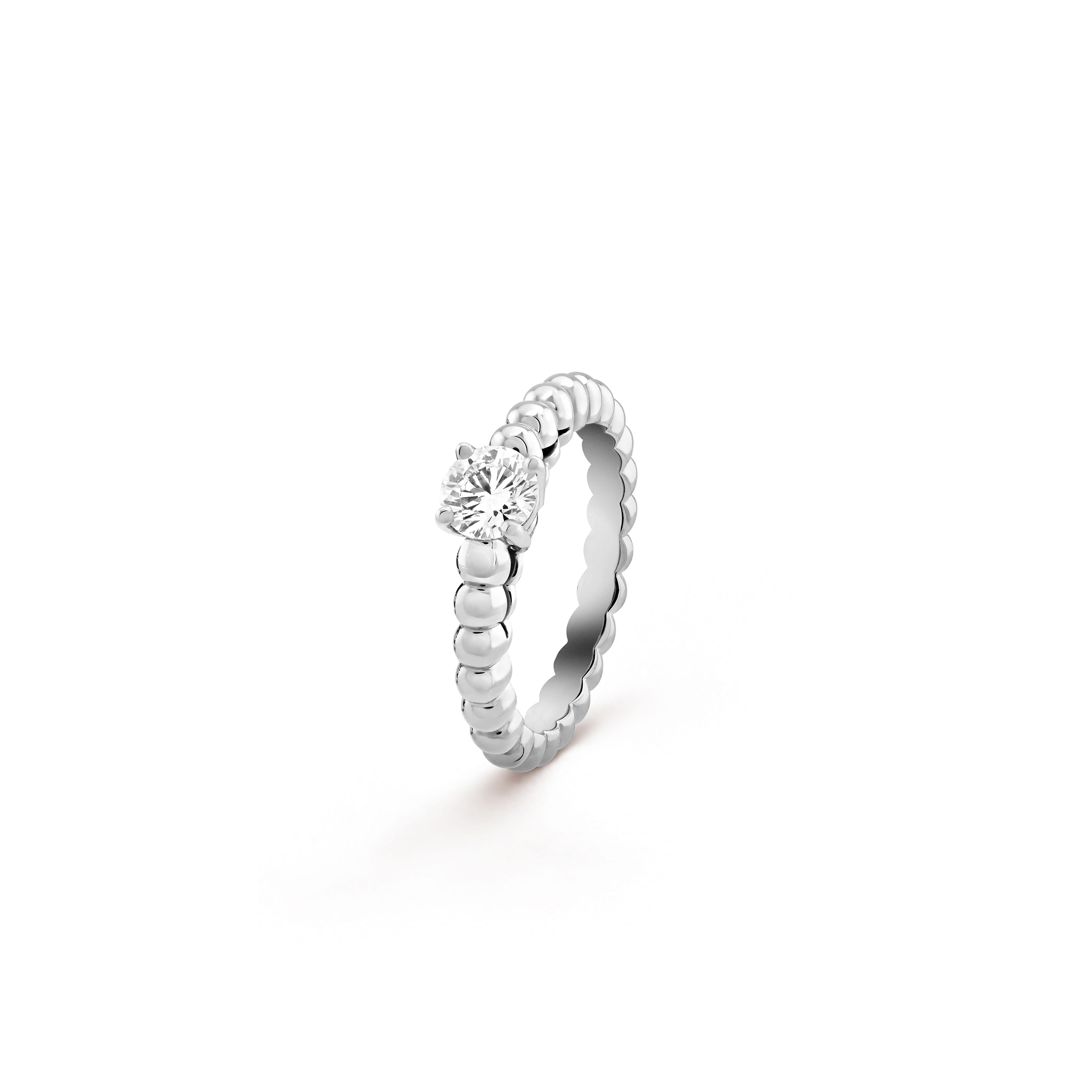 VAN CLEEF ARPELS PERLÉE SOLITAIRE 0.50 CT EVVS2 - WHITE GOLD VCARO1VP00 VAN CLEEF ARPELS PERLÉE SOLITAIRE 0.50 CT EVVS2 - WHITE GOLD VCARO1VP00